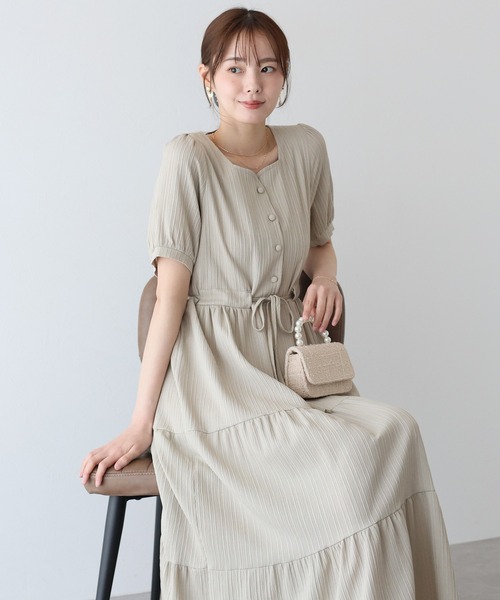 BLUEEAST(ブルーイースト)の「ハートネックティアード半袖ワンピース(ワンピース・レディース・ブラック/ベージュ/ネイビー/サックスブルー・SHORT/LONG)」の7枚目の写真