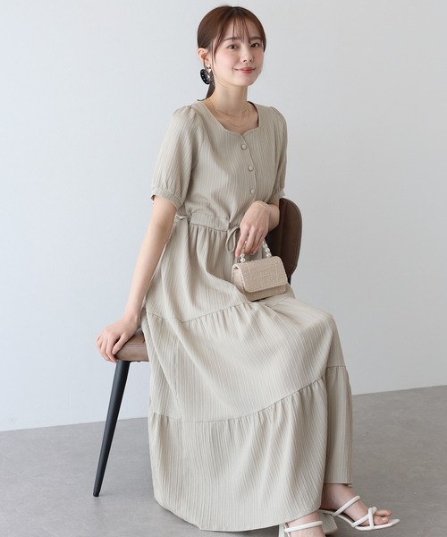 BLUEEAST(ブルーイースト)の「ハートネックティアード半袖ワンピース(ワンピース・レディース・ブラック/ベージュ/ネイビー/サックスブルー・SHORT/LONG)」の6枚目の写真