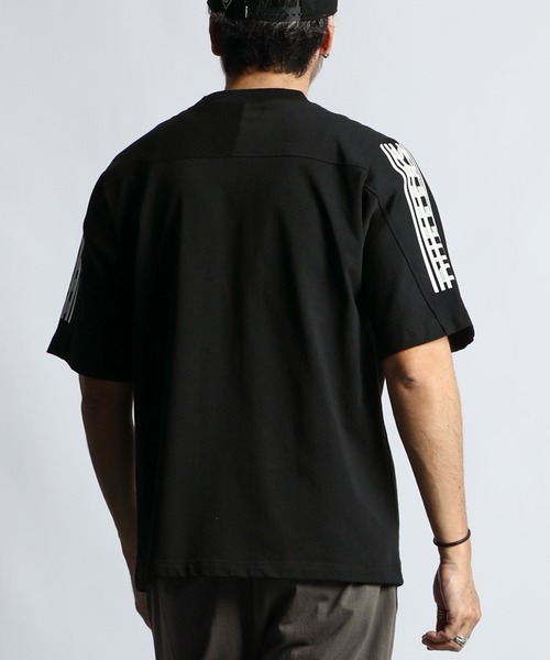 The DUFFER of ST.GEORGE(ザダファーオブセントジョージ)の「〔BLACK LABEL〕QUICK DRY DOLMAN S/S TEE:速乾 ドルマンスリーブTシャツ(Tシャツ/カットソー・メンズ・ホワイト/ブラック・SMALL/MEDIUM/LARGE/X-LARGE)」の8枚目の写真
