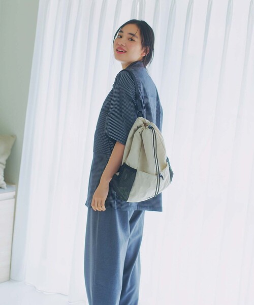 FREAK'S STORE(フリークスストア)の「限定展開 YOU YOUR/ユーユアー ワンポイントロゴ ナップサック(バックパック/リュック・メンズ・ブラック/オフホワイト・ONE SIZE)」の21枚目の写真