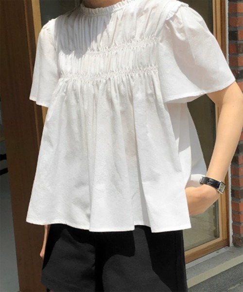 on:nue】フリルネックシャーリングブラウス/2025 SS COLLECTION