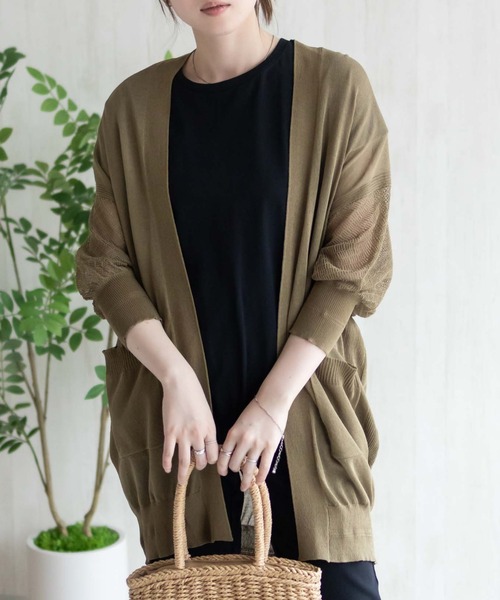 HusHusH（ハッシュアッシュ）の「HusHusH トッパーカーディガン（カーディガン/ボレロ・レディース・ブラック/オリーブ/ベージュ・M/L）」の3枚目の写真