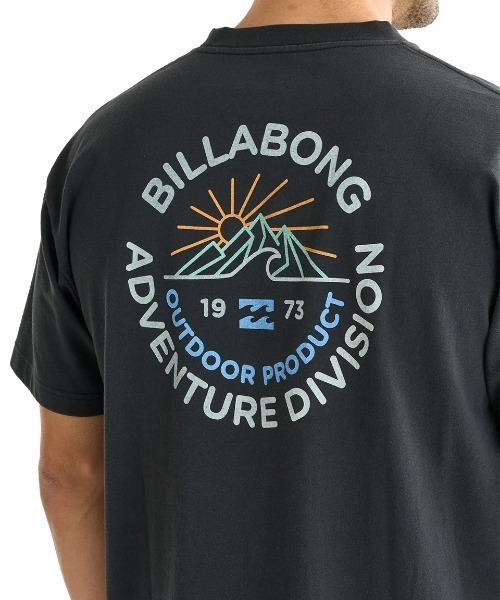 BILLABONG（ビラボン）の「BILLABONG メンズ 【A/DIV.】 ROCKIES Tシャツ 【2025年夏モデル】/ビラボンバックプリント半袖Tシャツ（Tシャツ/カットソー・メンズ・ホワイト/ブラック/ブルー系その他・LARGE/MEDIUM/X-LARGE）」の13枚目の写真
