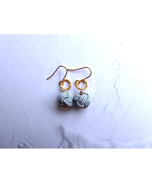 tone（トーン）の「【Shin】[Shin]水引の玉結びピアス(MA)（ピアス（両耳用）・レディース・ブルー系その他/ネイビー/ホワイト/ダークグリーン/パープル/ベージュ系その他/サックスブルー/ブラック/クリーム/ベージュ系2/ブルー・FREE）」の12枚目の写真