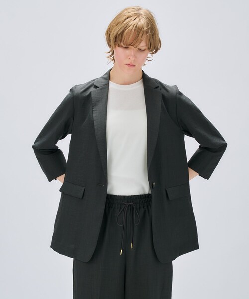 cloenc（クロエンス）の「【セットアップ／手洗い可】ドライタッチハーフスリーブジャケット（テーラードジャケット・レディース・ダークブラウン/グレー/スミクロ・02/01/03）」の9枚目の写真