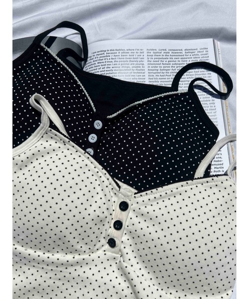 PHILLY（フィリー）の「【PHILLY】ボタンデザインドットキャミソール（キャミソール・レディース・ホワイト/ブラック・FREE）」の7枚目の写真