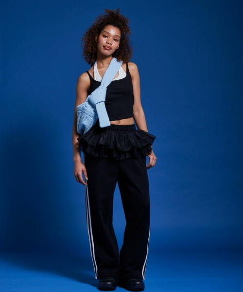 FIG&VIPER（フィグアンドバイパー）の「フリルルーズスウェットPT（スウェットパンツ・レディース・ブラック/グレー・FREE）」の10枚目の写真