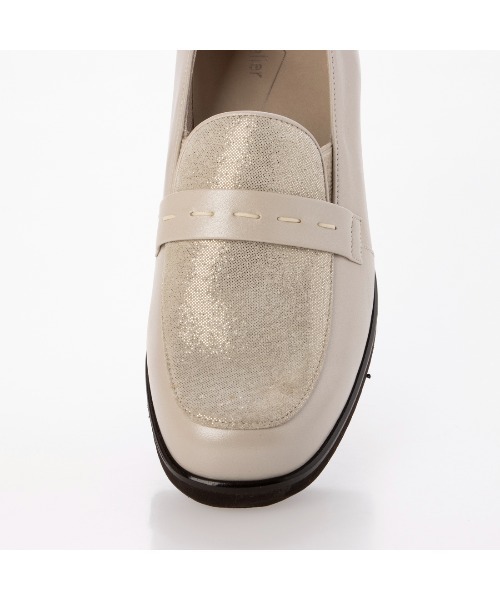 Atelier(アトリエ)の「【3E】ステッチベルトモチーフスリッポン(スリッポン・レディース・その他19/その他18/クリアブラック/ネイビー/ブラック・22cm/22.5cm/23cm/23.5cm/24cm/24.5cm)」の21枚目の写真