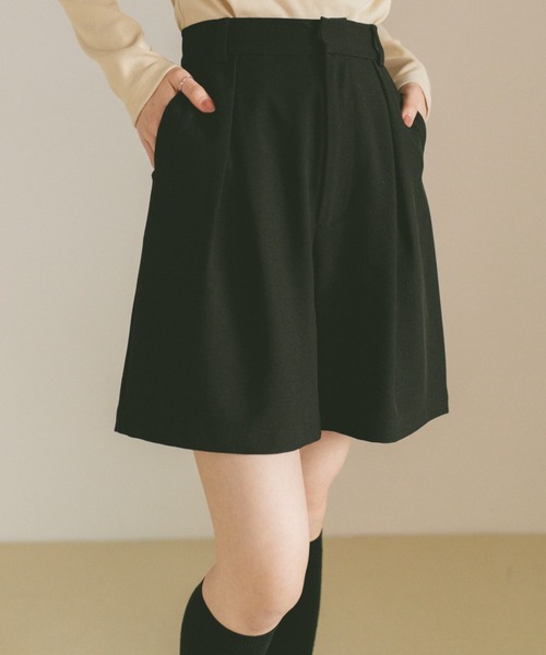 VANNIE U（ヴァニーユー）の「タックショートパンツ（その他パンツ・レディース・ブラウン/ブラック・FREE）」の6枚目の写真