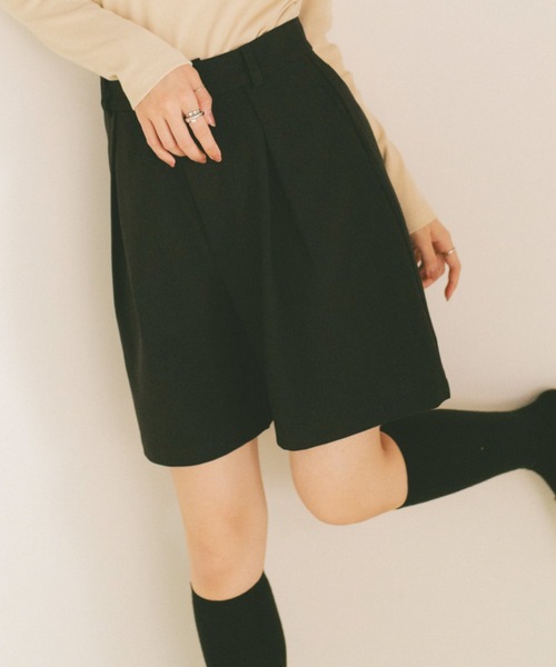 VANNIE U（ヴァニーユー）の「タックショートパンツ（その他パンツ・レディース・ブラウン/ブラック・FREE）」の8枚目の写真