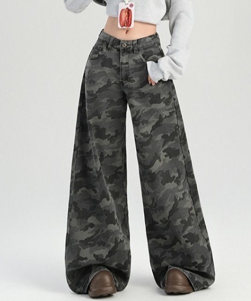 SHEENA(シーナ)の「カモフラ柄バギーワイドパンツ(デニムパンツ・レディース・グレー・S/M/L)」の2枚目の写真