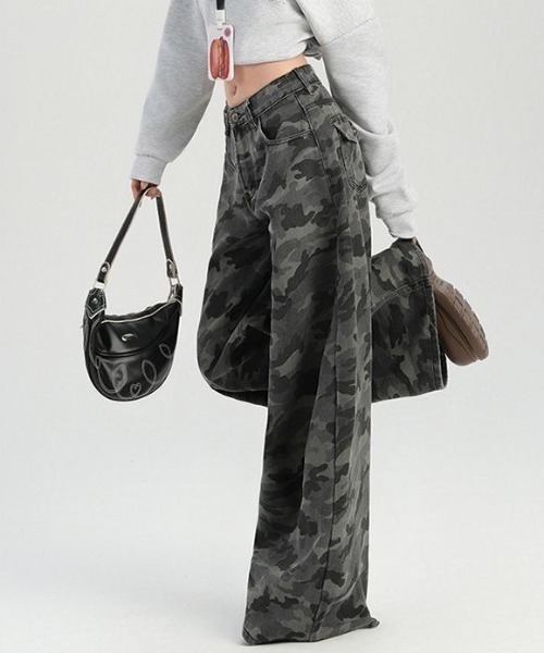 SHEENA(シーナ)の「カモフラ柄バギーワイドパンツ(デニムパンツ・レディース・グレー・S/M/L)」の5枚目の写真