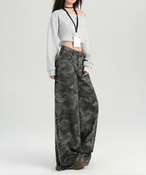 SHEENA(シーナ)の「カモフラ柄バギーワイドパンツ(デニムパンツ・レディース・グレー・S/M/L)」の6枚目の写真