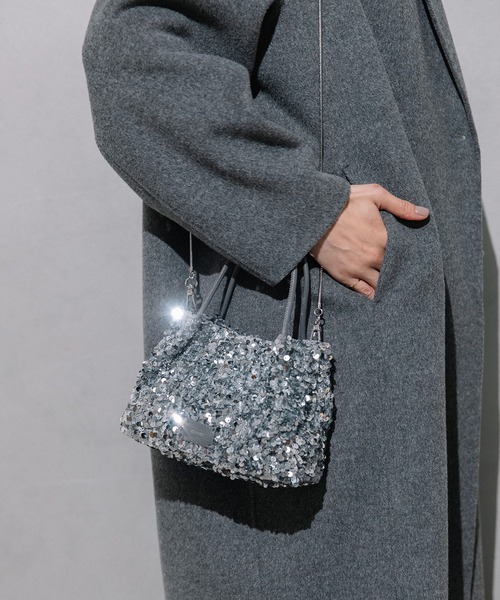 Beau're(ヴュレ)の「BEAURE Sequined Mini ショルダー Bag(ショルダーバッグ・レディース・シルバー/ブラック・FREE)」の21枚目の写真