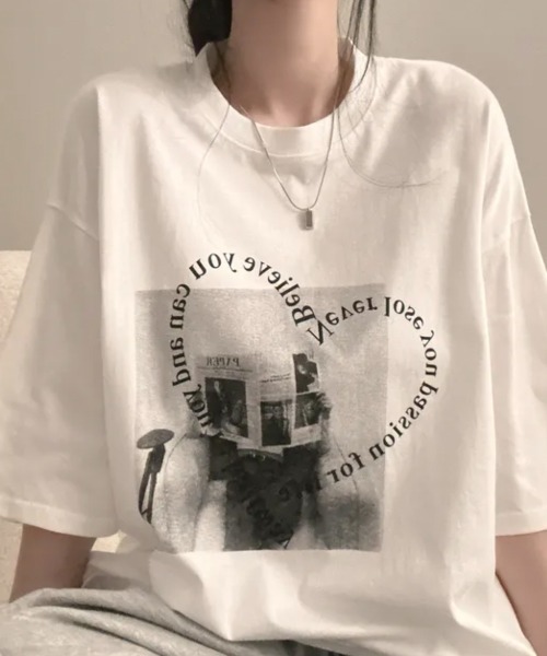 NANAHACHI(ナナハチ)の「ハート文字プリント ボクシー 半袖Tシャツ(Tシャツ/カットソー・レディース・アイボリー/ブラック・FREE)」の5枚目の写真