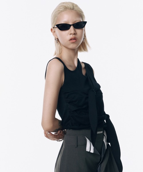 JOSE MOON(ジョゼムーン)の「CUTTING RIBBON TOPS/カッティングリボントップス(Tシャツ/カットソー・レディース・ブラック/ホワイト/ブラウン・FREE)」の7枚目の写真