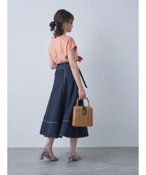 COHINA(コヒナ)の「ベルト付きデニムフレアスカート 【低身長・小柄女性】(デニムスカート・レディース・ネイビー・XS-Regular)」の7枚目の写真