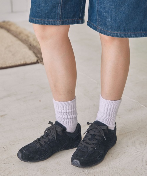 MOHI(モヒ)の「MOHI/モヒ ナチュラルスエードレースアップスニーカー(スニーカー・レディース・ブラック/モカ/ベージュ・24.5cm/24cm/23.5cm/23cm/22.5cm)」の8枚目の写真