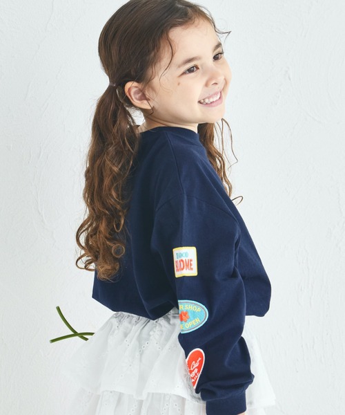 pairmanon（ペアマノン）の「【綿100%】ガールズ 刺繍ワッペン ゆるロンT（Tシャツ/カットソー・キッズ・ホワイト/グレー/ネイビー/ピンク・90/100/110/120/130/140/150）」の3枚目の写真