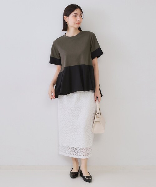 OPAQUE.CLIP（オペークドットクリップ）の「配色フハクドッキングペプラムトップス【洗濯機洗い可/抗ピル】（Tシャツ/カットソー・レディース・ホワイト系5/チャコール/ベージュ系4・38/40/42）」の5枚目の写真