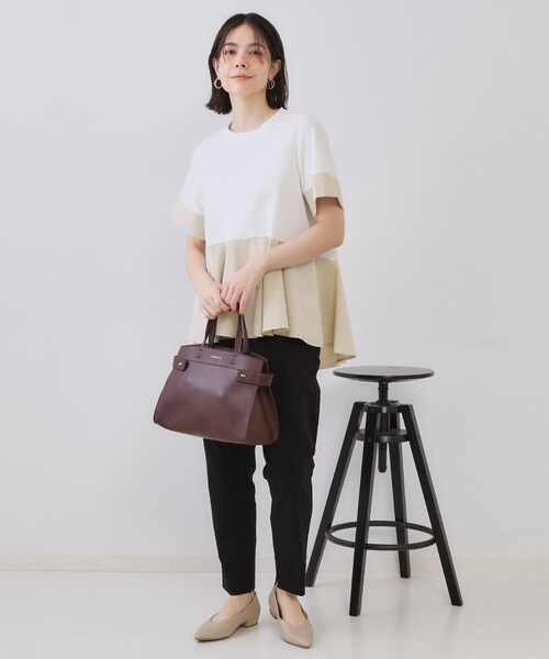 OPAQUE.CLIP（オペークドットクリップ）の「配色フハクドッキングペプラムトップス【洗濯機洗い可/抗ピル】（Tシャツ/カットソー・レディース・ホワイト系5/チャコール/ベージュ系4・38/40/42）」の13枚目の写真