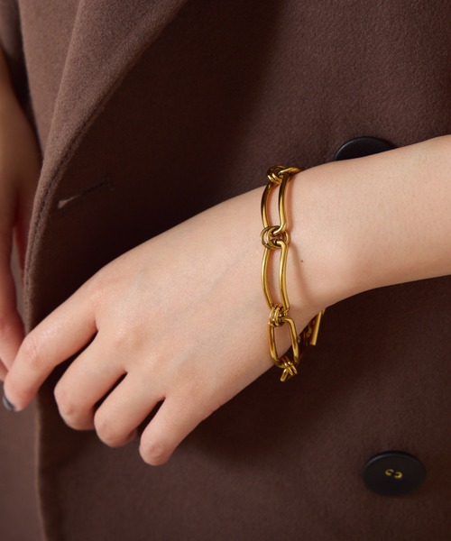 PAPILLONNER(パピヨネ)の「【OT】ステンレススクエアチェーンブレス(ブレスレット・レディース・シルバー/ゴールド・FREE)」の4枚目の写真