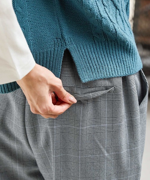 Honeys（ハニーズ）の「【抗菌防臭】総柄テーパードパンツ（スラックス・レディース・グレー系その他/ブラック系その他/ベージュ系その他・S/M/LL/L/3L）」の22枚目の写真