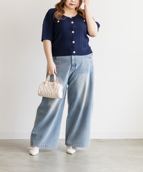 CLETTE(クレット)の「CLETTEオリジナルゴールドボタン半袖ケーブルカーディガン(カーディガン/ボレロ・レディース・グレー/ネイビー・LL/3L/4L)」の3枚目の写真