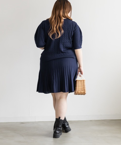 CLETTE(クレット)の「CLETTEオリジナルゴールドボタン半袖ケーブルカーディガン(カーディガン/ボレロ・レディース・グレー/ネイビー・LL/3L/4L)」の8枚目の写真