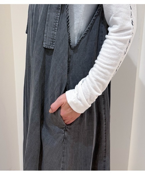 LUGIVA（ルギヴァ）の「【LUGIVA/ルギバ】テンセルデニム前後2wayジャンパースカート（ジャンパースカート・レディース・ブラック・FREE）」の10枚目の写真