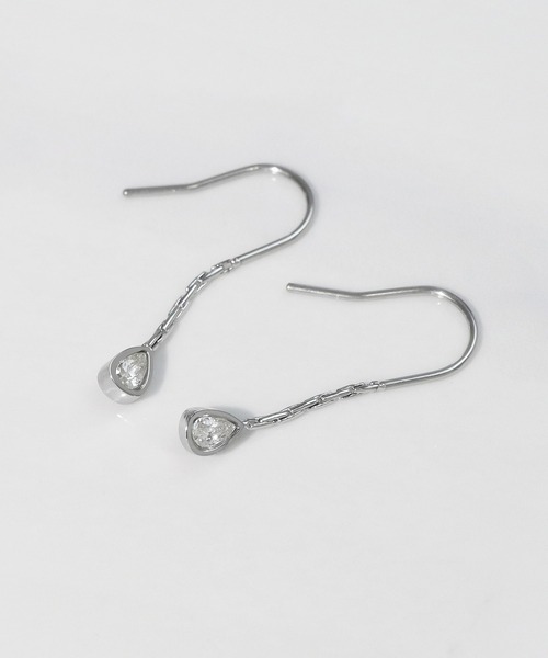 blackdia ocean(ブラックダイヤオーシャン)の「blackdia ocean 金属アレルギー対応 ジルコニア ドロップピアス 両耳(ピアス(両耳用)・レディース・ゴールド/ピンクゴールド/シルバー・FREE)」の2枚目の写真