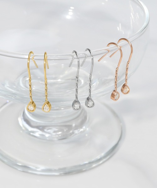 blackdia ocean(ブラックダイヤオーシャン)の「blackdia ocean 金属アレルギー対応 ジルコニア ドロップピアス 両耳(ピアス(両耳用)・レディース・ゴールド/ピンクゴールド/シルバー・FREE)」の4枚目の写真