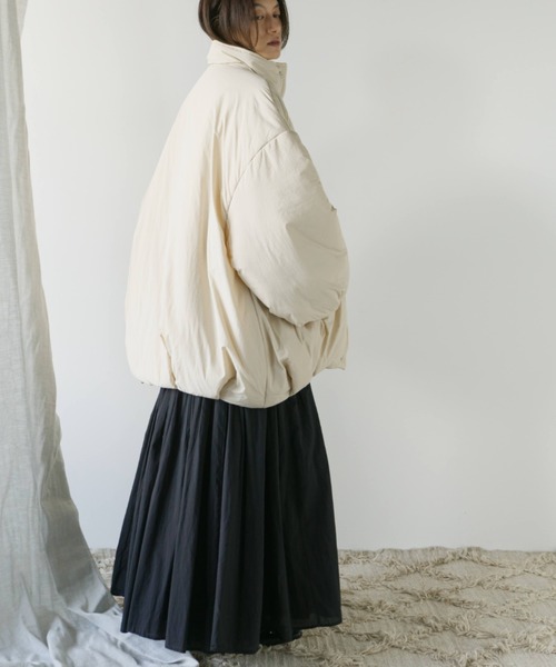 Libra Cue（リブラ キュー）の「モンスターショートコート（ダウンジャケット/コート・レディース・ブラック/アイボリー/ブラウン・FREE）」の7枚目の写真