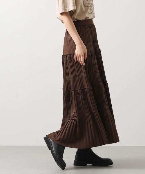 Gready Brilliant（グレディブリリアン）の「カットティアードプリーツスカート（スカート・レディース・ブラック/ブラウン・38）」の16枚目の写真