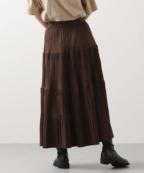 Gready Brilliant（グレディブリリアン）の「カットティアードプリーツスカート（スカート・レディース・ブラック/ブラウン・38）」の17枚目の写真
