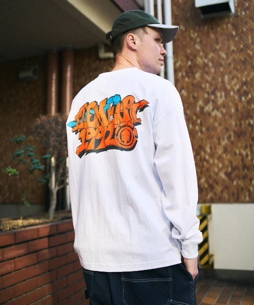 ELEMENT(エレメント)の「ELEMENT メンズ TAG LS ロンT 【2025年秋冬モデル】/エレメントバックプリントビックシルエット長袖ロンT(Tシャツ/カットソー・メンズ・ブラック系その他/ブラック/ホワイト・X-LARGE/LARGE/MEDIUM)」の1枚目の写真