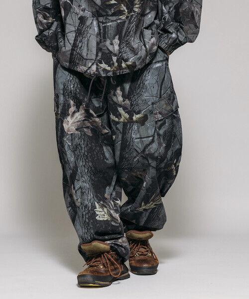 HINSON(ヒンソン)の「HINSON/ヒンソン 6pocket pants/6ポケット カモフラ カーゴパンツ(カーゴパンツ・メンズ・チャコールグレー/ブラウン・LARGE/SMALL/MEDIUM)」の20枚目の写真