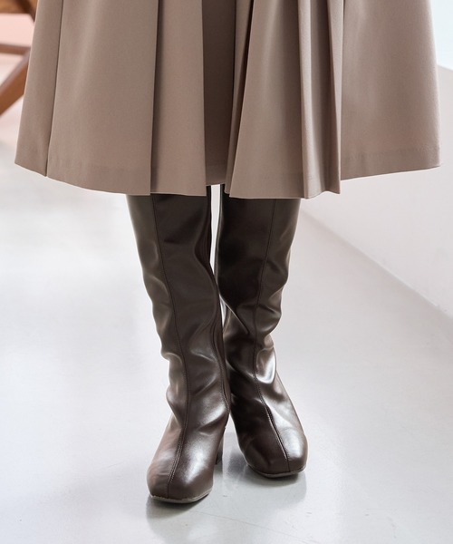 Honeys(ハニーズ)の「ヒールロングブーツ(ブーツ・レディース・ダークブラウン/ブラック・3L/L/LL/M/S)」の9枚目の写真