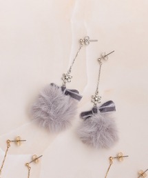 ベロアリボンファーピアス