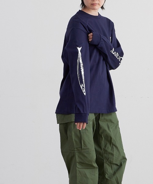 THE BAREFOOT(ベアフット)の「【 ALDAYS / オルデイズ 】PACIFIC SAURY / 秋刀魚 AL-AW018 DLI(Tシャツ/カットソー・レディース・ホワイト/グレー/ネイビー・FREE)」の4枚目の写真