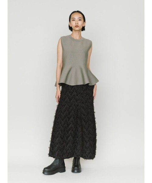 MIDIUMISOLID(ミディウミソリッド)の「MIDIUMISOLID for Ladies ペプラムベスト(ニット/セーター・レディース・ブラック/ベージュ/ブラウン・FREE)」の16枚目の写真