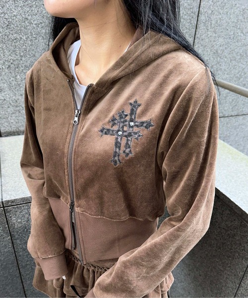 sedacle girl（セダクルガール）の「クロスモチーフベロアパーカー【SETUP着用可能】（パーカー・レディース・ブラック/ブラウン・SMALL/MEDIUM）」の16枚目の写真