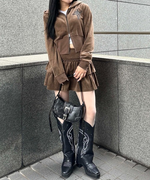 sedacle girl（セダクルガール）の「クロスモチーフベロアパーカー【SETUP着用可能】（パーカー・レディース・ブラック/ブラウン・SMALL/MEDIUM）」の19枚目の写真