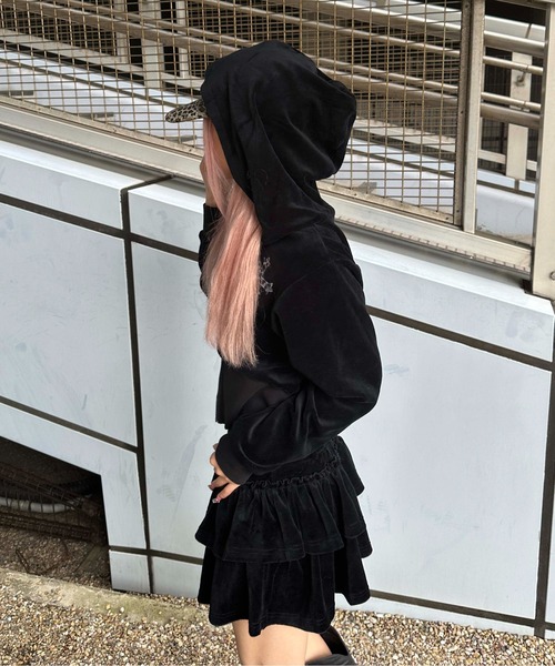 sedacle girl（セダクルガール）の「クロスモチーフベロアパーカー【SETUP着用可能】（パーカー・レディース・ブラック/ブラウン・SMALL/MEDIUM）」の4枚目の写真