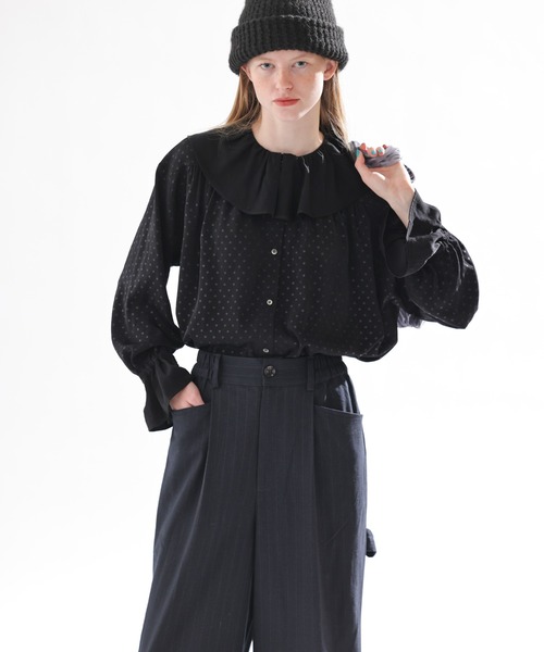 Kelen（ケレン）の「「KELEN / ケレン」フリルデザインブラウス（シャツ/ブラウス・レディース・ブラック/オフホワイト/ベージュ/ネイビー・S/M）」の8枚目の写真