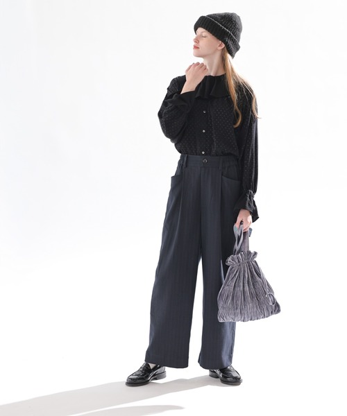 Kelen（ケレン）の「「KELEN / ケレン」フリルデザインブラウス（シャツ/ブラウス・レディース・ブラック/オフホワイト/ベージュ/ネイビー・S/M）」の9枚目の写真