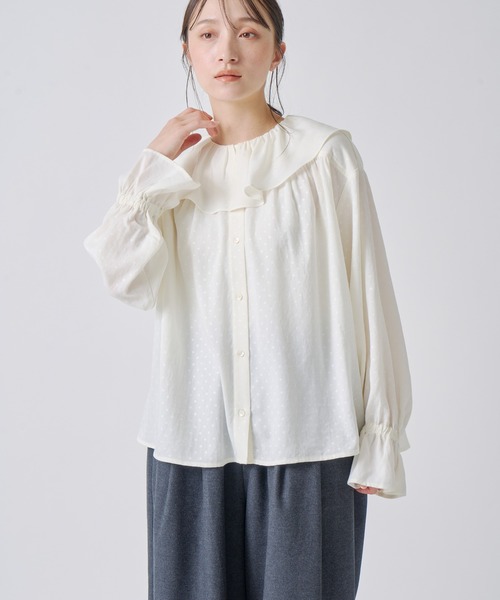 Kelen（ケレン）の「「KELEN / ケレン」フリルデザインブラウス（シャツ/ブラウス・レディース・ブラック/オフホワイト/ベージュ/ネイビー・S/M）」の13枚目の写真
