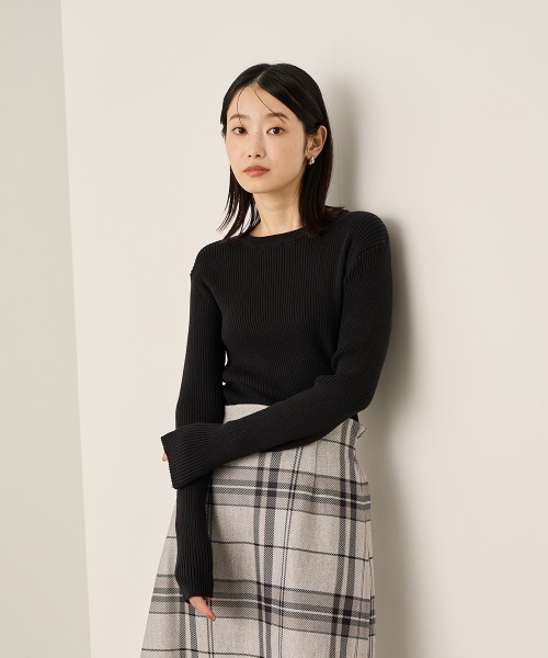 ketty(ケティ)の「チョウオンクルーネックニット≪手洗い可能≫(ニット/セーター・レディース・ライトグレー/ブラック系その他/ブラック/イエロー・M)」の2枚目の写真