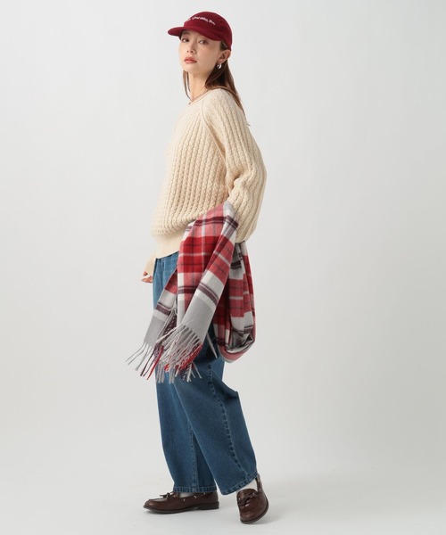 BAYFLOW（ベイフロー）の「アウトリンキングケーブルプルオーバー（ニット/セーター・レディース・オフホワイト/レッド/マスタード/ネイビー・FREE）」の18枚目の写真