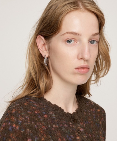 SLY（スライ）の「BIJOU HEART HOOP P/EARRING ビジュー ハート フープピアス（ピアス（両耳用）・レディース・シルバー/ゴールド・FREE）」の6枚目の写真